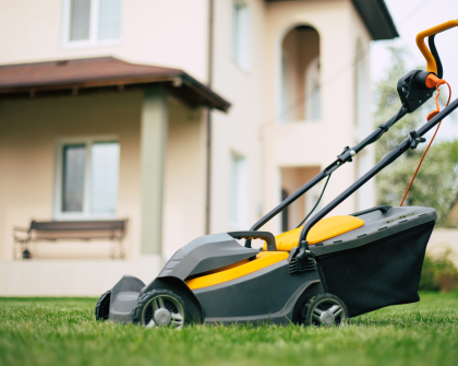 Electric lawn mower